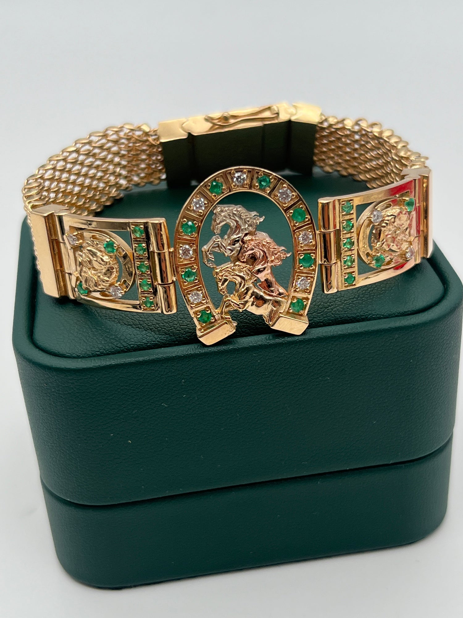 PULSO HERRADURA CABALLOS / 65GR / 18cm/ ORO 18K / ESMERALDA LEGITIMA